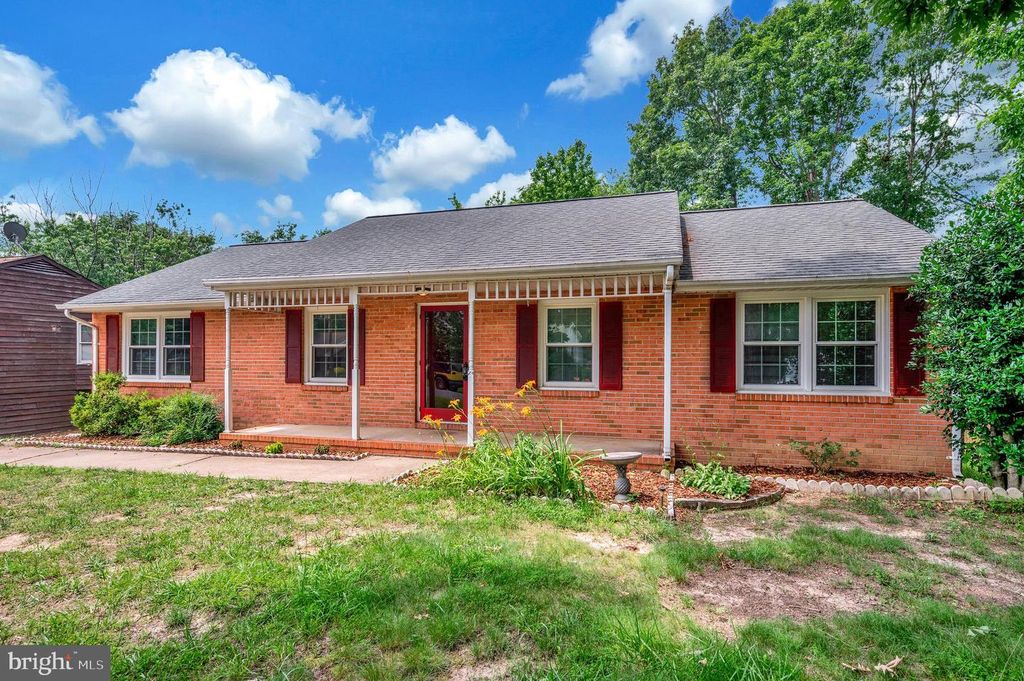 5065 GALLAGER DR, Fredericksburg, VA 22407