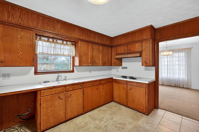 3928 W Houston Street, Sherman, TX 75092