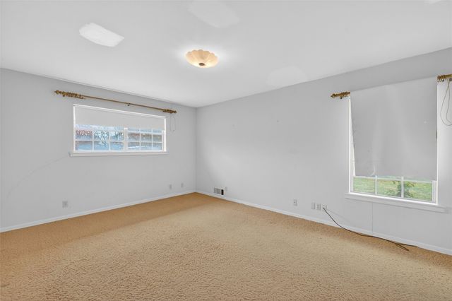 3928 W Houston Street, Sherman, TX 75092