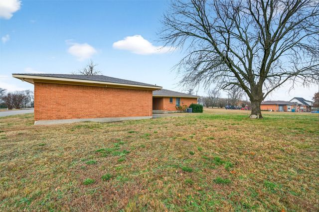 3928 W Houston Street, Sherman, TX 75092