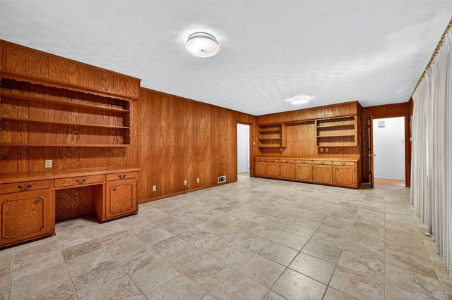 3928 W Houston Street, Sherman, TX 75092