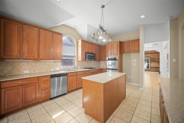 2832 Appaloosa Court, Little Elm, TX 75068