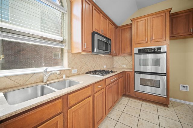 2832 Appaloosa Court, Little Elm, TX 75068