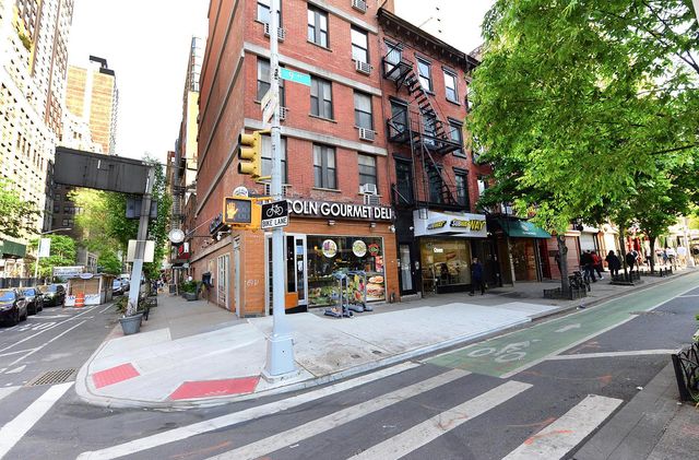 520 9th Avenue, New York City, NY 10018