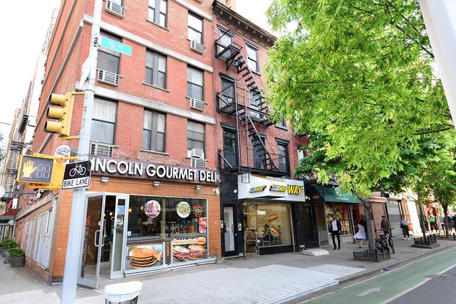 520 9th Avenue, New York City, NY 10018