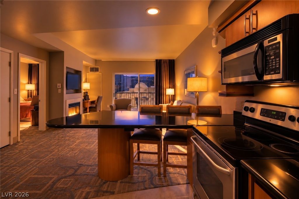 211 East Flamingo Road 719, Las Vegas, NV 89169 — exterior