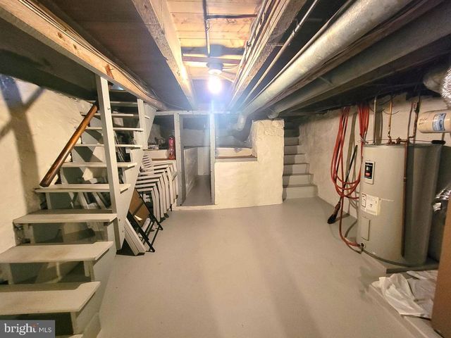 62 S CHURCH ST, Mohnton, PA 19540