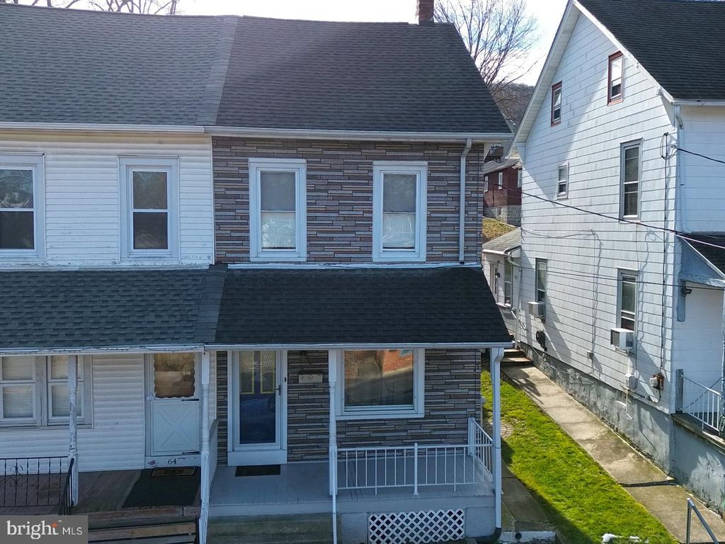 62 S CHURCH ST, Mohnton, PA 19540