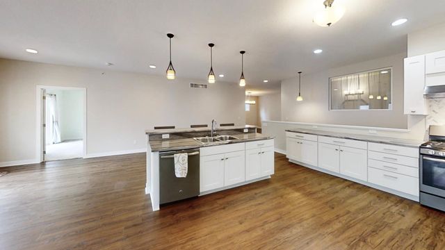 2211 Greenfield Drive W, Northfield, MN 55057