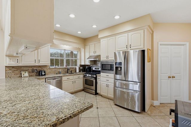 15953 1st Street, Splendora, TX 77372