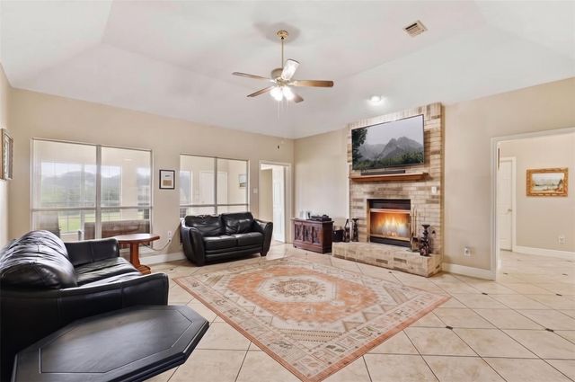 15953 1st Street, Splendora, TX 77372