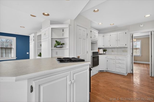 1731 S Johnstone Avenue, Bartlesville, OK 74003