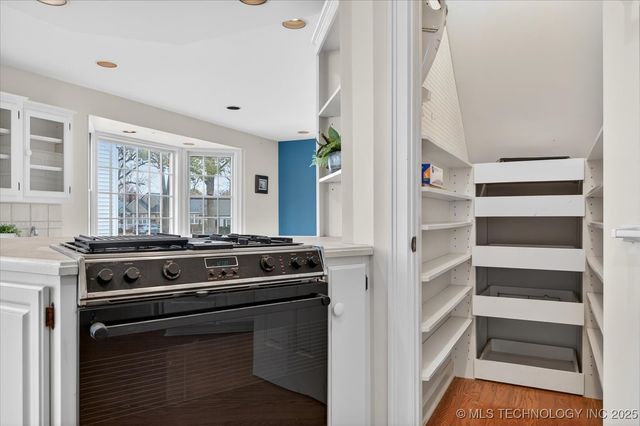 1731 S Johnstone Avenue, Bartlesville, OK 74003