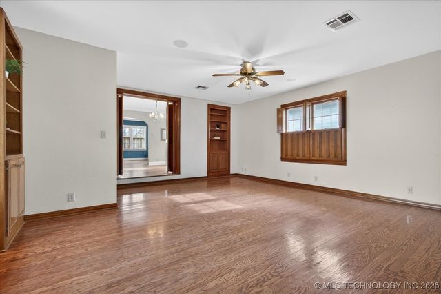 1731 S Johnstone Avenue, Bartlesville, OK 74003