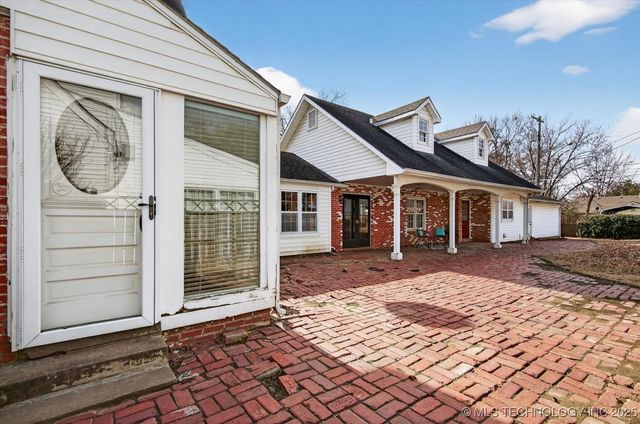 1731 S Johnstone Avenue, Bartlesville, OK 74003