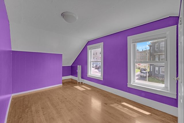 139 Endicott St, Worcester, MA 01610