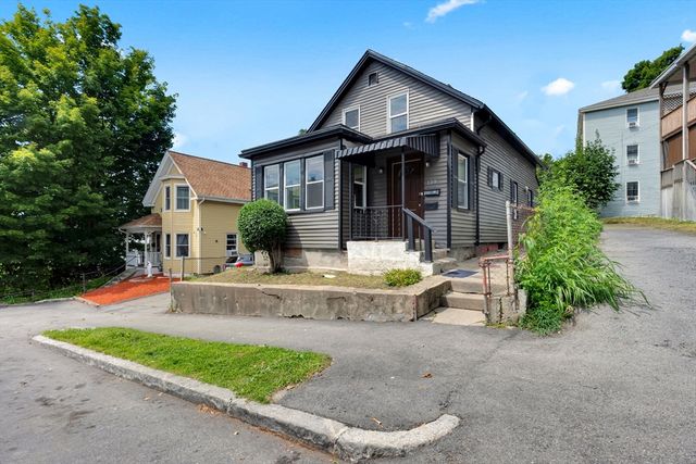 139 Endicott St, Worcester, MA 01610