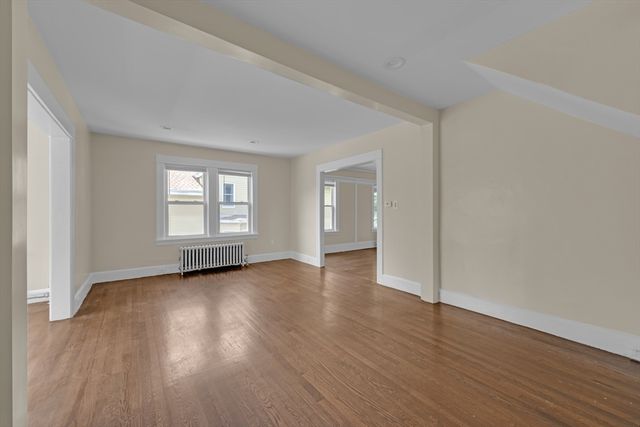 139 Endicott St, Worcester, MA 01610
