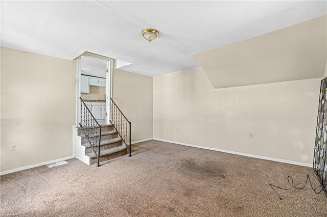 1302 Irwin St, Aliquippa, PA 15001