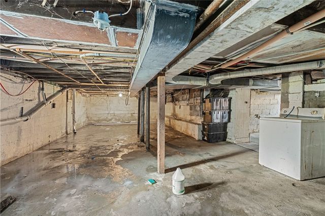 1302 Irwin St, Aliquippa, PA 15001