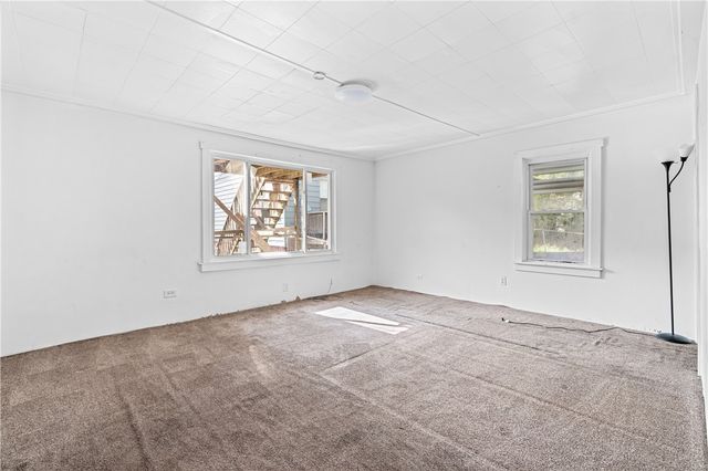 1302 Irwin St, Aliquippa, PA 15001