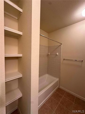 1901 5th Ave E 1303, Tuscaloosa, AL 35401