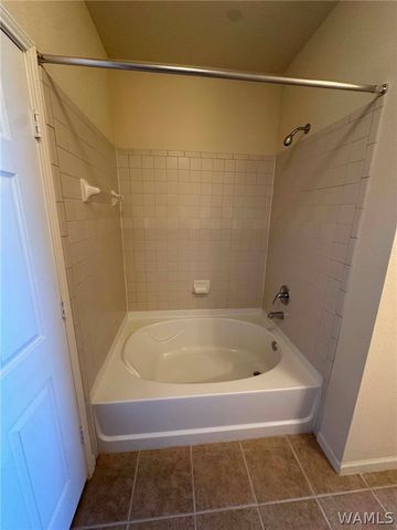 1901 5th Ave E 1303, Tuscaloosa, AL 35401