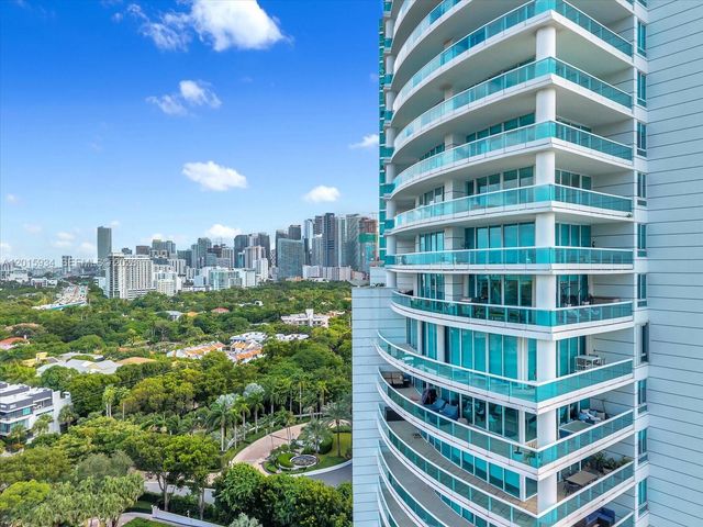 2127 Brickell Ave 2005, Miami, FL 33129