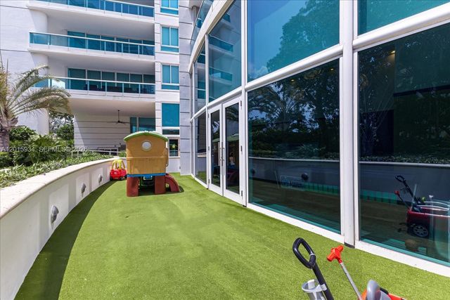 2127 Brickell Ave 2005, Miami, FL 33129
