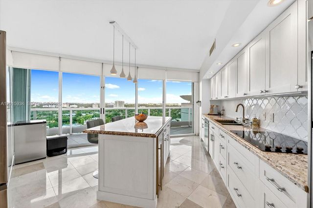 2127 Brickell Ave 2005, Miami, FL 33129