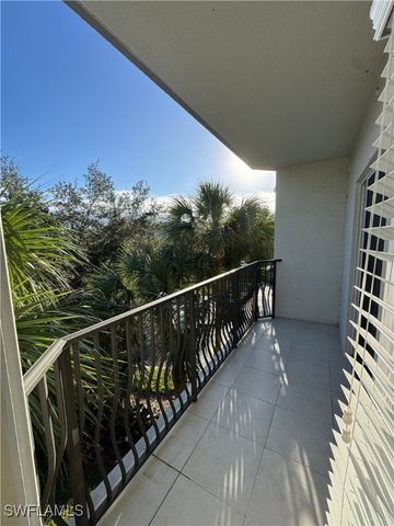 1100 Pine Ridge RD A302, Naples, FL 34108