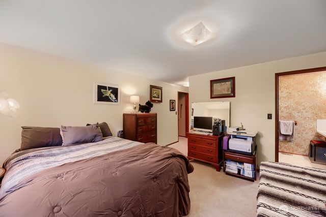 24119 78th Place W, Edmonds, WA 98026