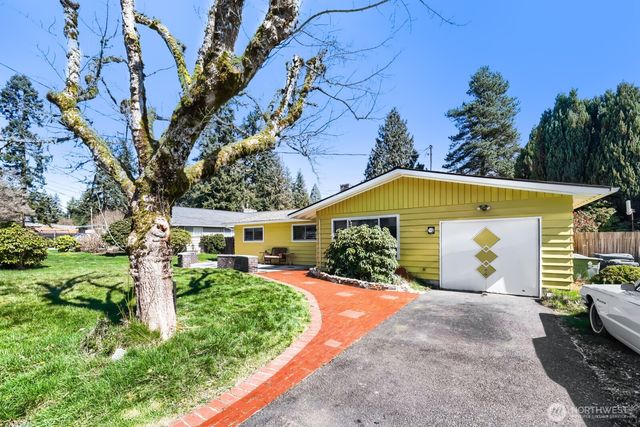 24119 78th Place W, Edmonds, WA 98026