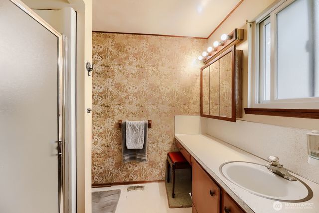 24119 78th Place W, Edmonds, WA 98026