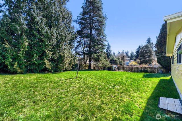 24119 78th Place W, Edmonds, WA 98026