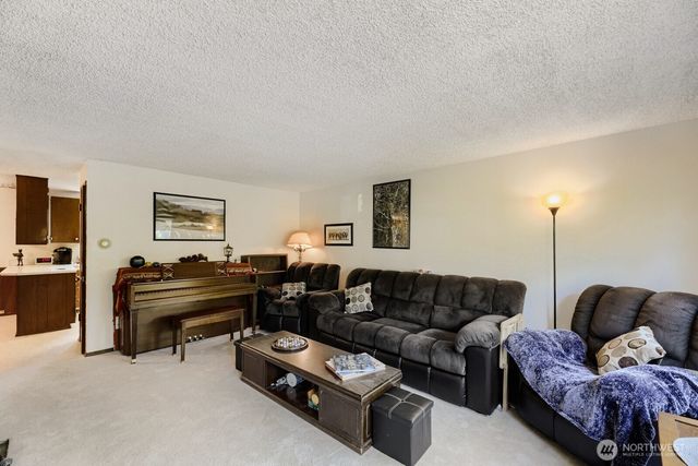 24119 78th Place W, Edmonds, WA 98026