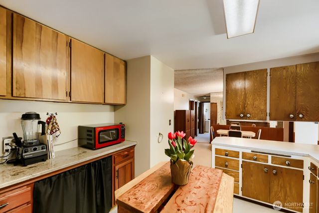 24119 78th Place W, Edmonds, WA 98026