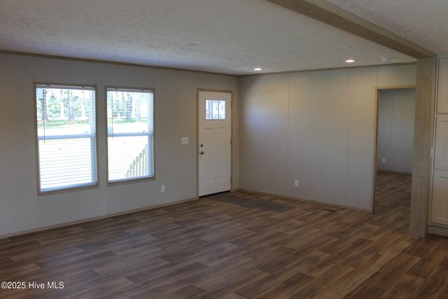 309 Pridgen Acres Drive, Clarkton, NC 28433