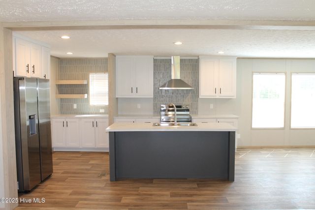 309 Pridgen Acres Drive, Clarkton, NC 28433