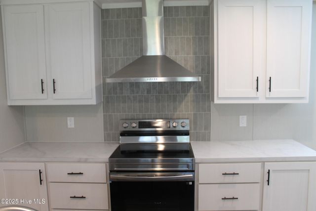 309 Pridgen Acres Drive, Clarkton, NC 28433