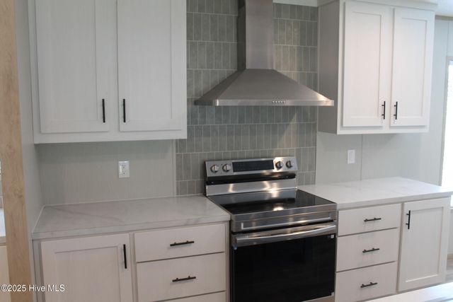 309 Pridgen Acres Drive, Clarkton, NC 28433