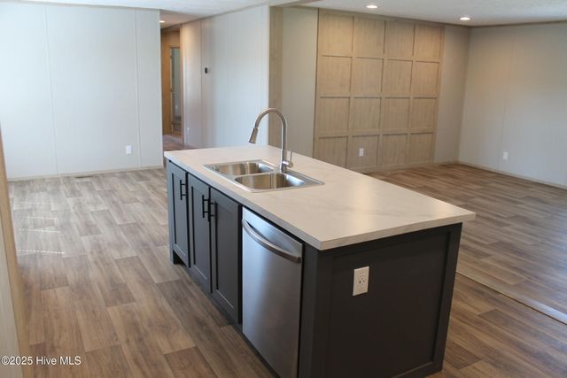 309 Pridgen Acres Drive, Clarkton, NC 28433