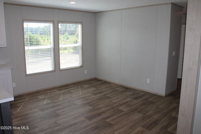 309 Pridgen Acres Drive, Clarkton, NC 28433