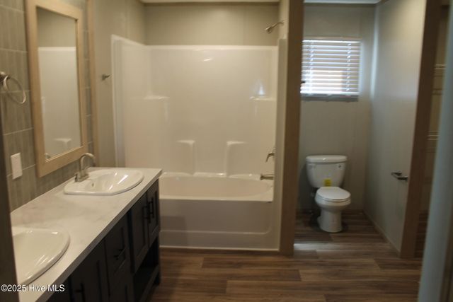 309 Pridgen Acres Drive, Clarkton, NC 28433