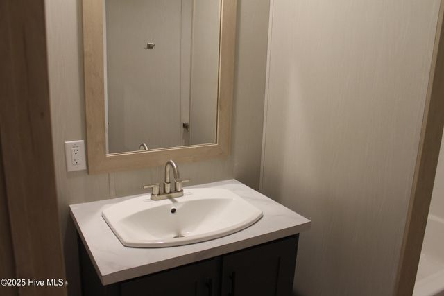 309 Pridgen Acres Drive, Clarkton, NC 28433