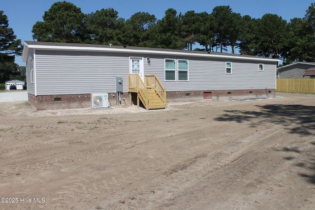 309 Pridgen Acres Drive, Clarkton, NC 28433