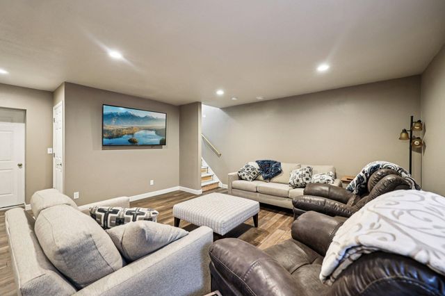 218 Birch Road, Wyoming, MN 55092