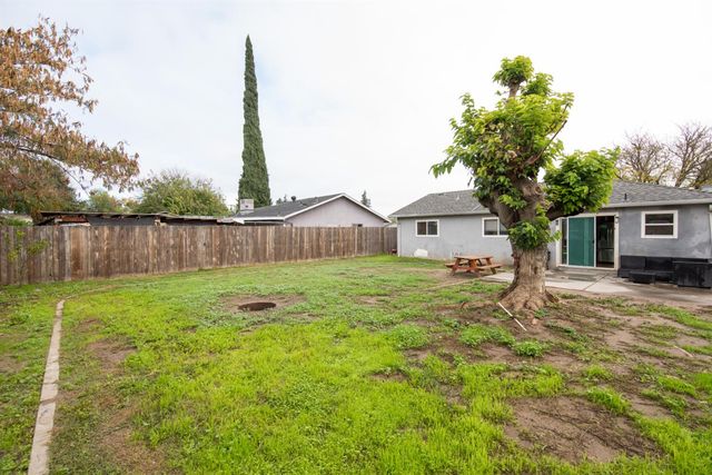 505 Thames Ct, Modesto, CA 95354