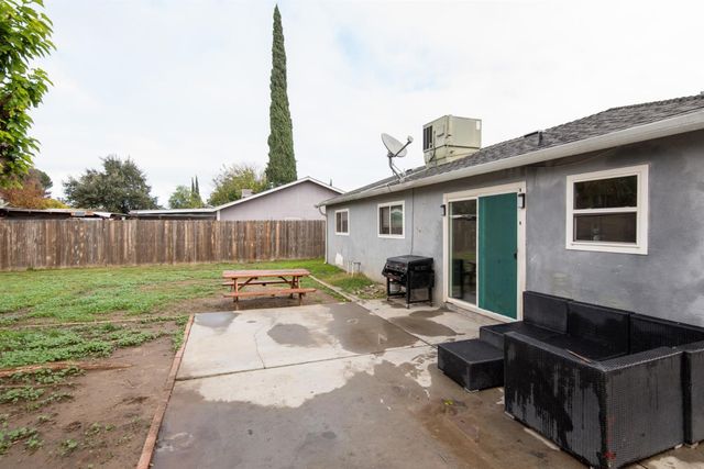 505 Thames Ct, Modesto, CA 95354