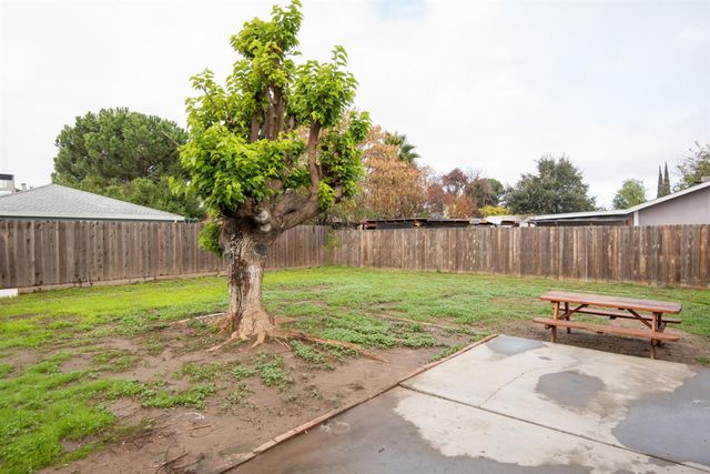 505 Thames Ct, Modesto, CA 95354